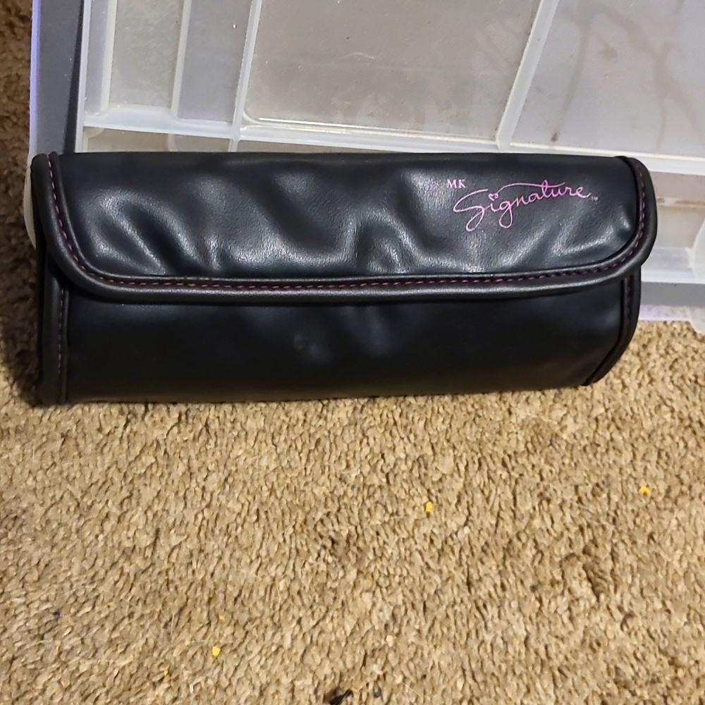 Mk Signature Black Pleather Make-up Brush Case